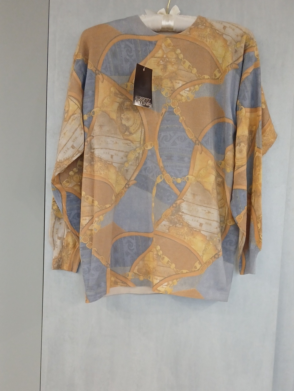 Alberto Makali Blue and Tan Chain Motif Pullover
